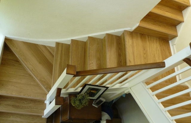 Oak-clad staircase.